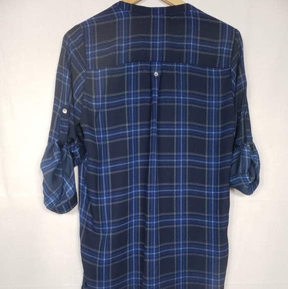 Romeo And Juliet Couture Plaid 3/4 Button Down Top - Picture 4 of 7